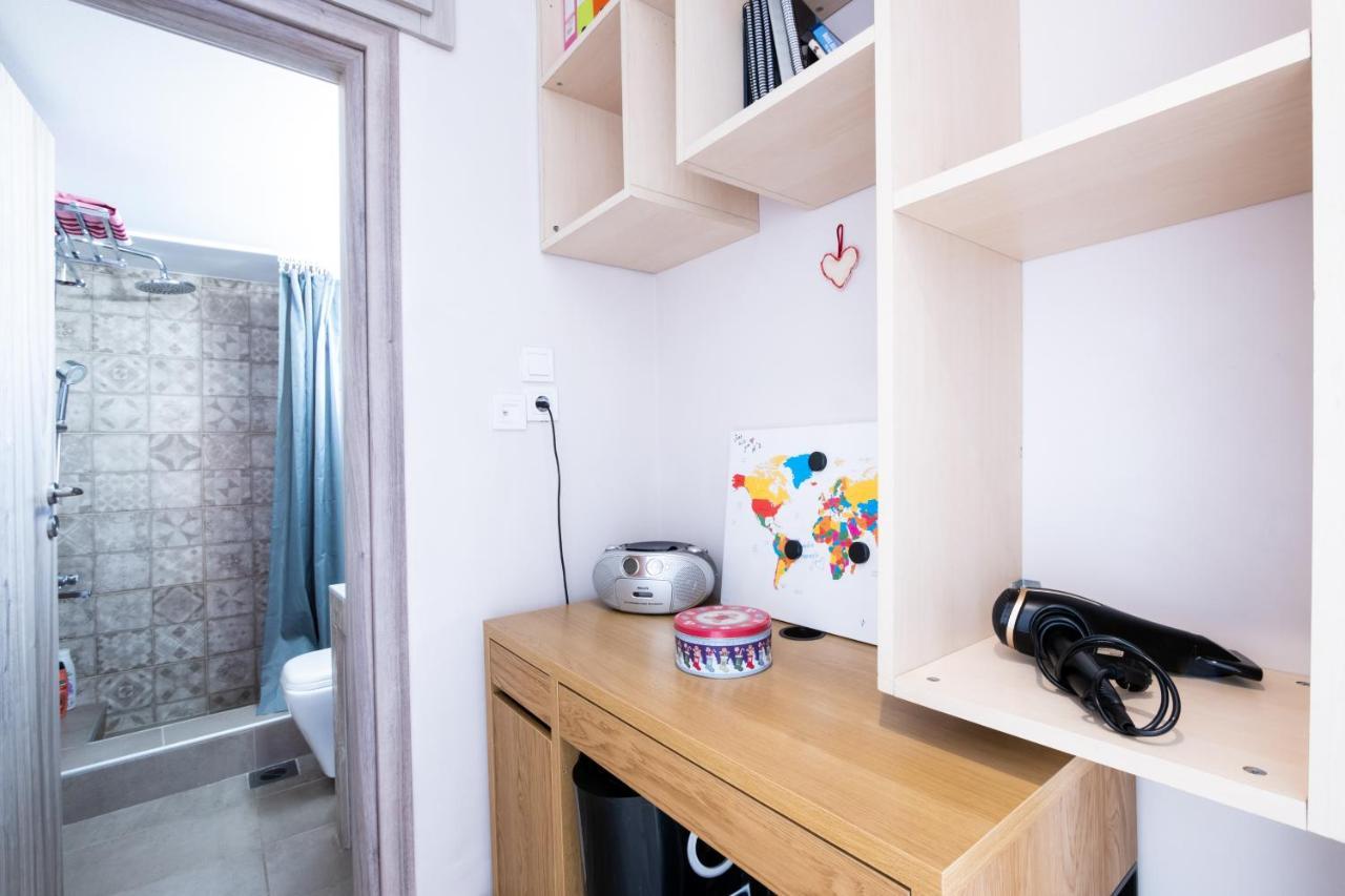 Family Apartment Near Port Piraeus Ngoại thất bức ảnh