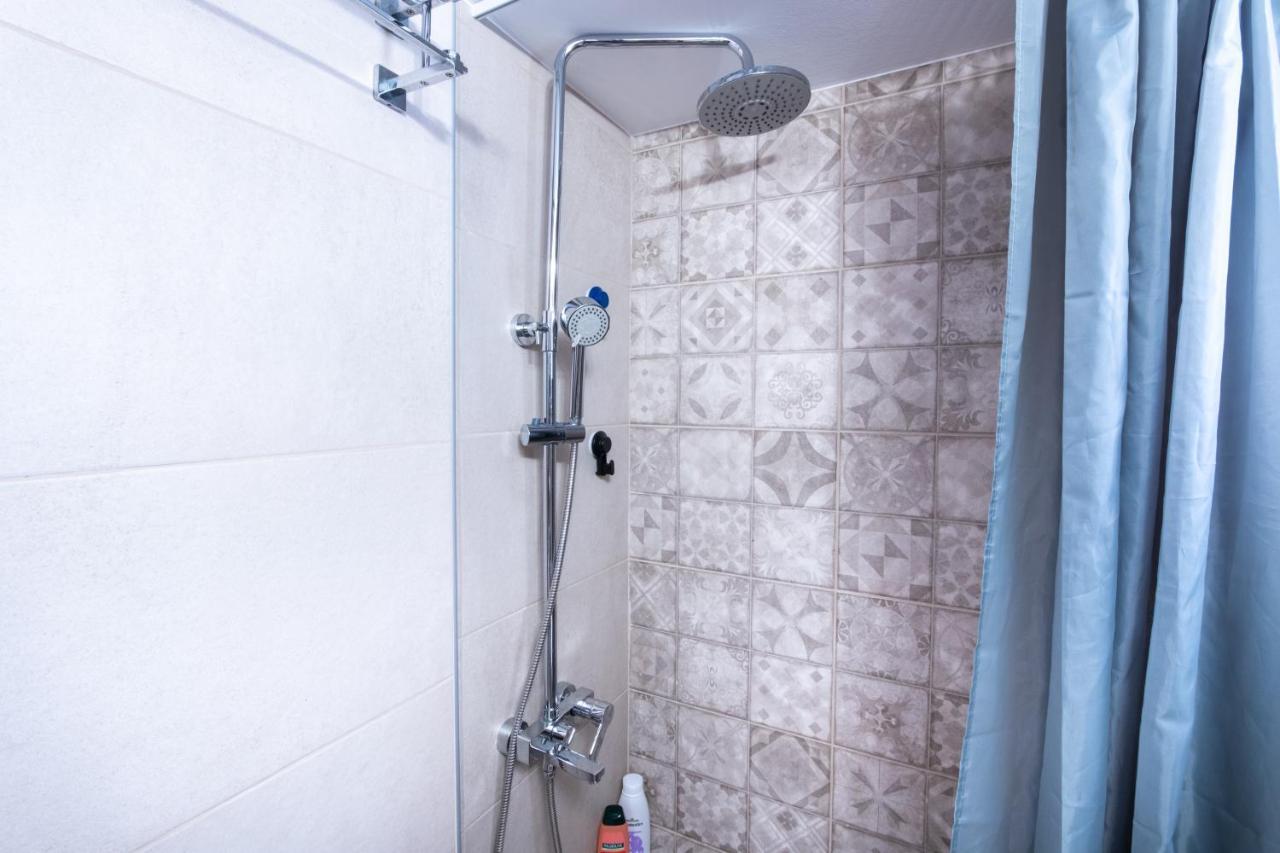 Family Apartment Near Port Piraeus Ngoại thất bức ảnh